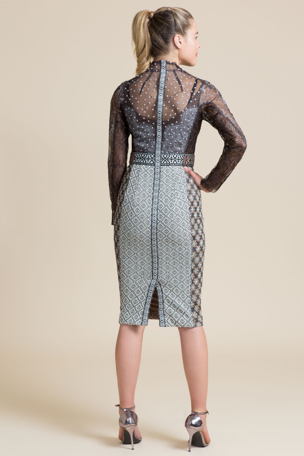 Winter Palace Sheath