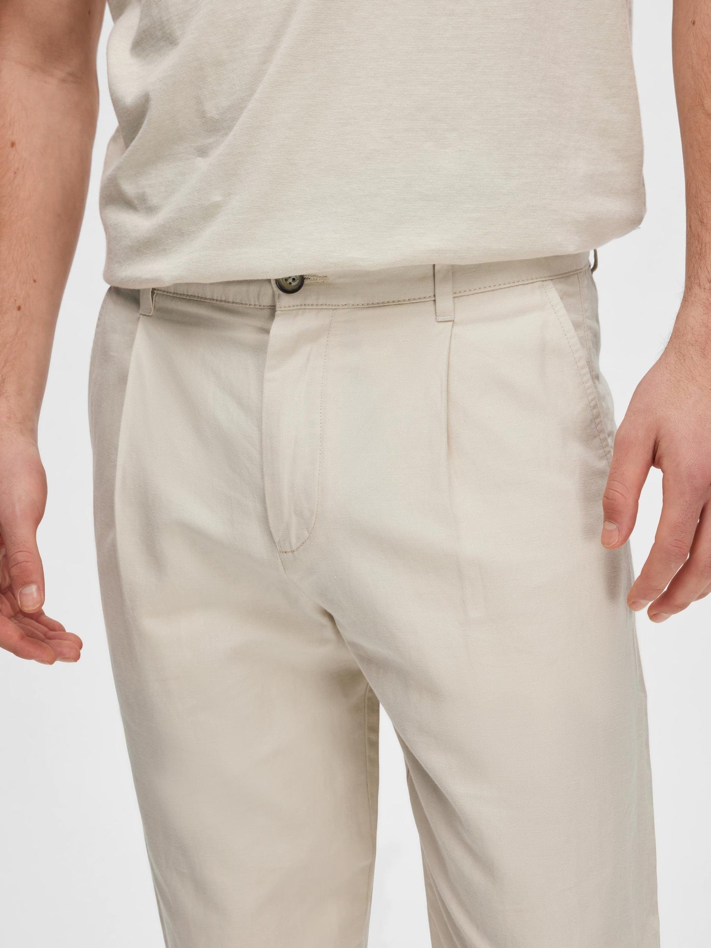 Slim Jones Linen Pant