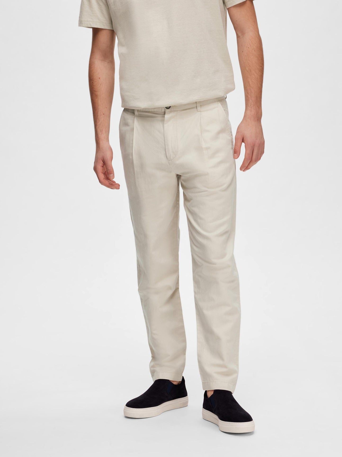 Slim Jones Linen Pant