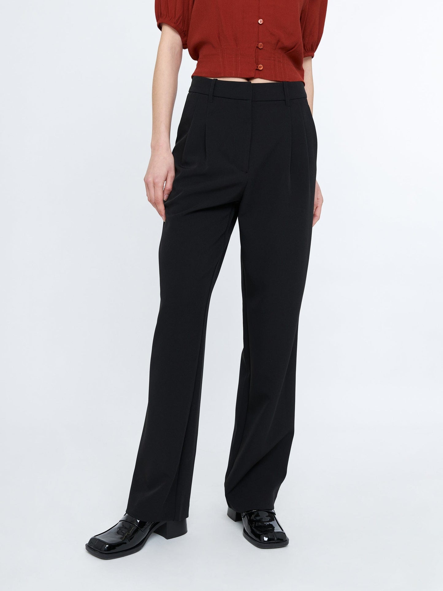 Brynn Suit Pleated Pant