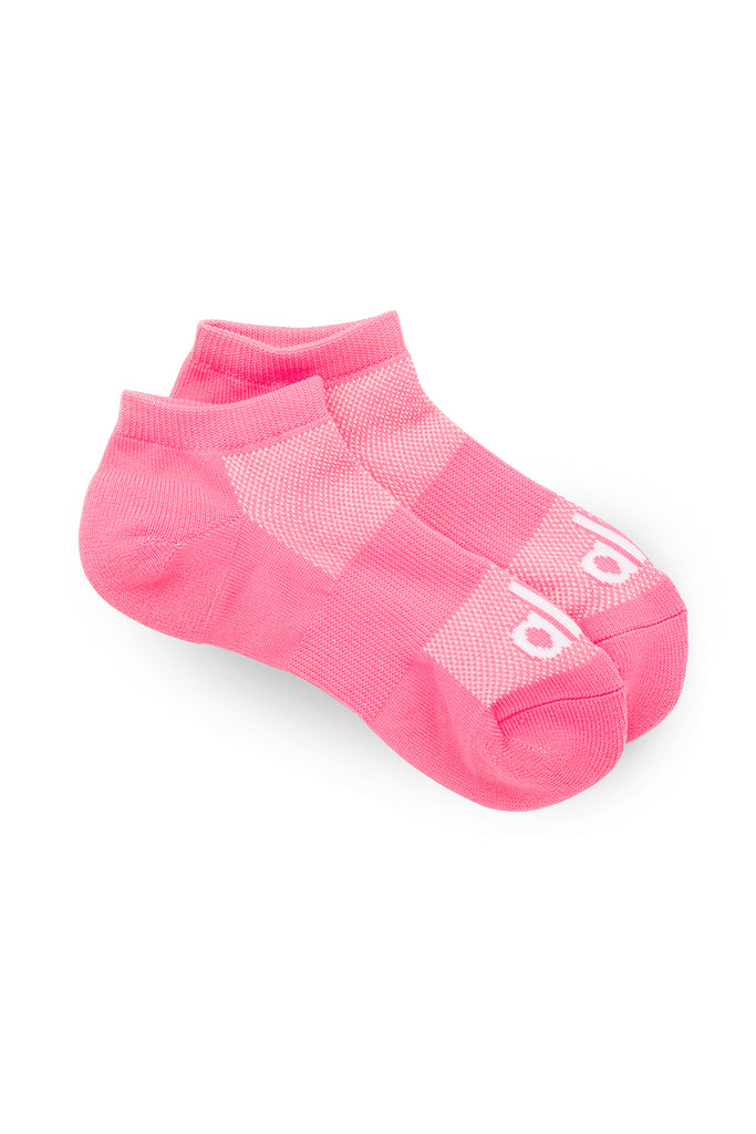 Alo Yoga Women's Everyday Sock - Pink Fuchsia/White. 3