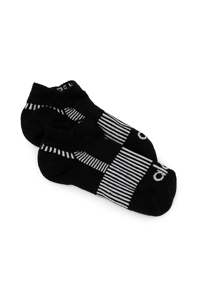 Alo Yoga Women's Explorer Wool-Tech Sock - Black. 3