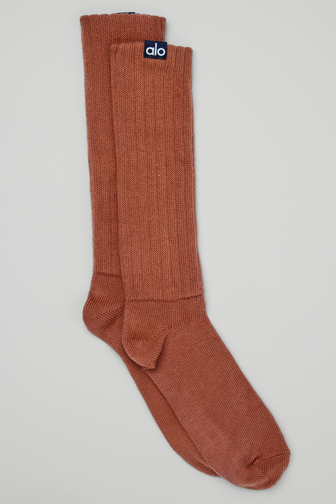 Alo Yoga Women's Scrunch Sock - Rust. 2