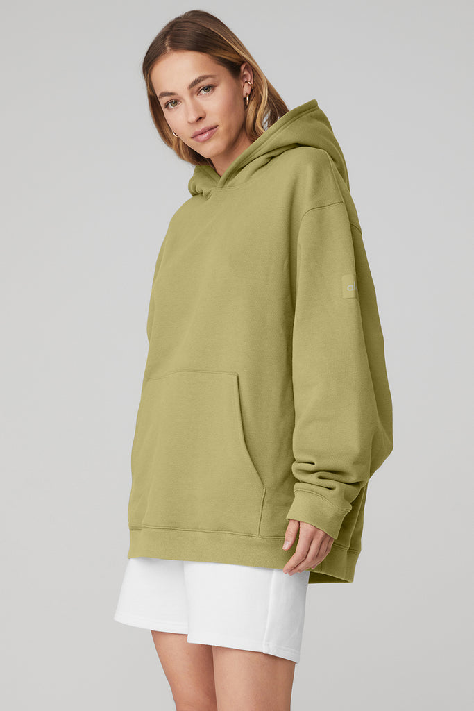 Alo Yoga Renown Hoodie - Wasabi. 1