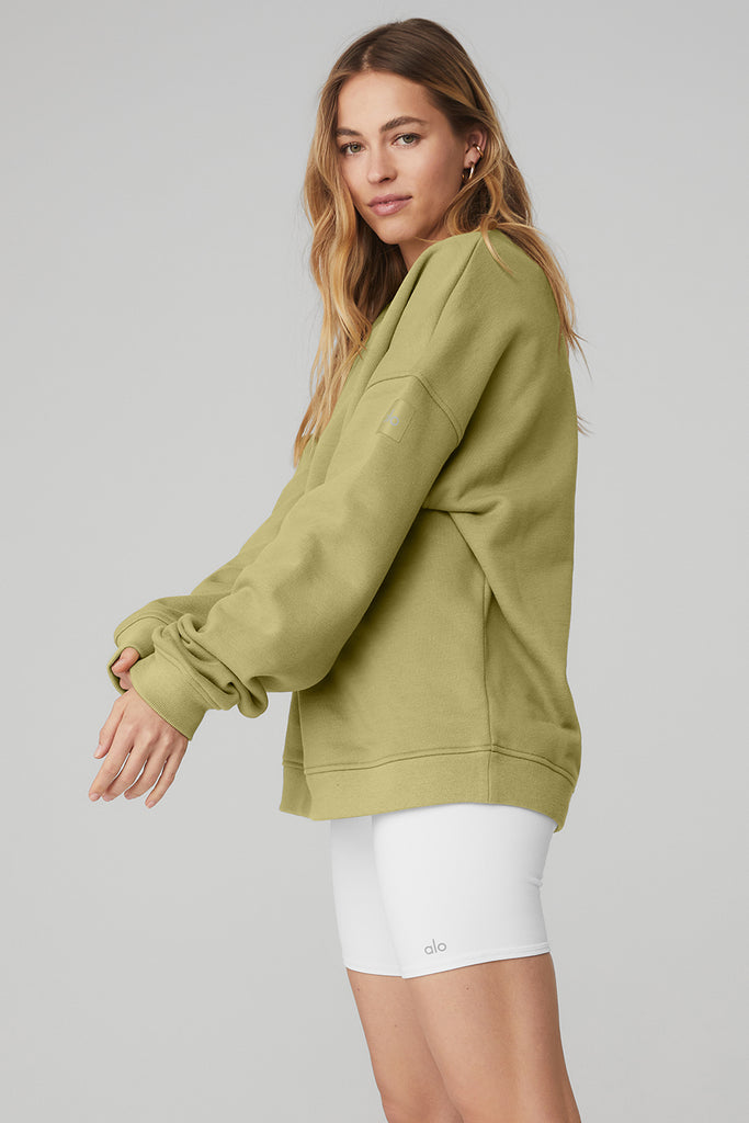 Alo Yoga Renown Crew Neck Pullover - Wasabi. 1