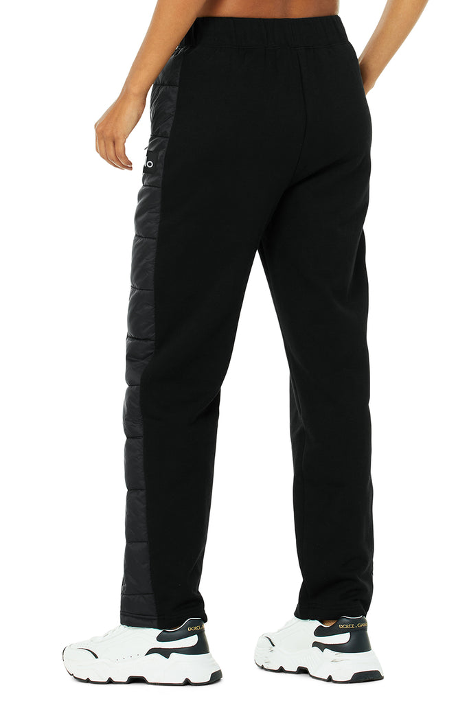 Alo Yoga Mash Up Sweatpant - Black. 4