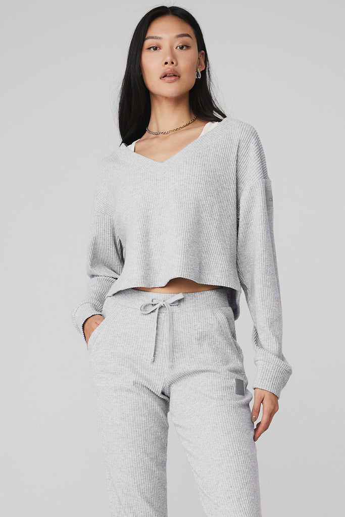 Muse V-Neck Pullover - Athletic Heather Grey