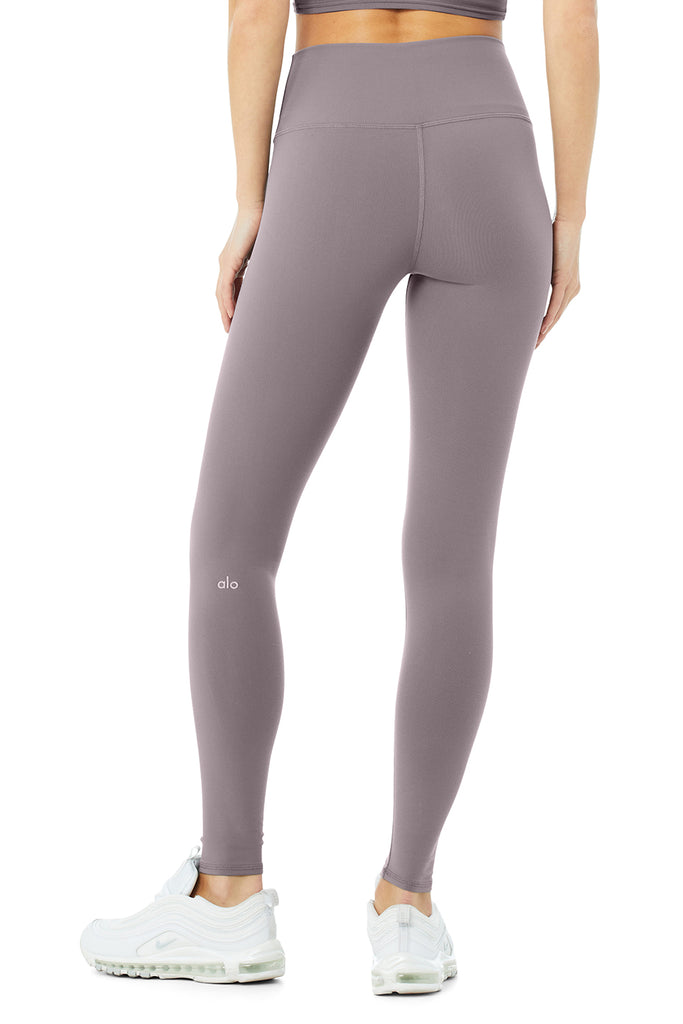 Alo Yoga High-Waist Airbrush Legging - Purple Dusk. 4