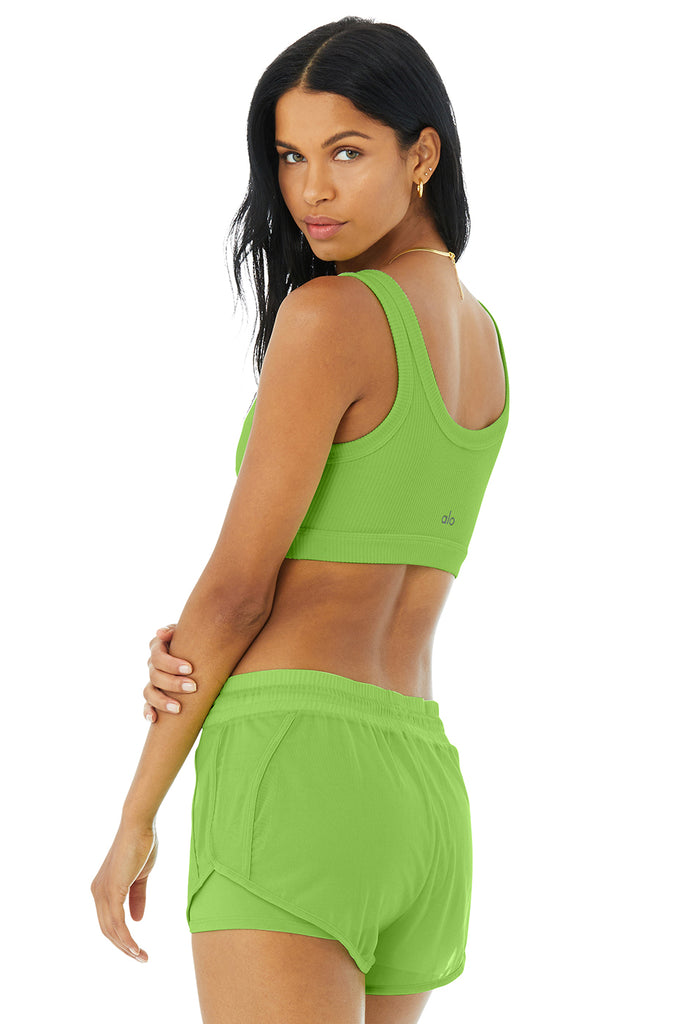 Alo Yoga Wellness Bra - Green Apple. 4