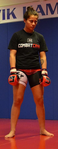 april karlsen Combat Corner norge thaiboksing og mma