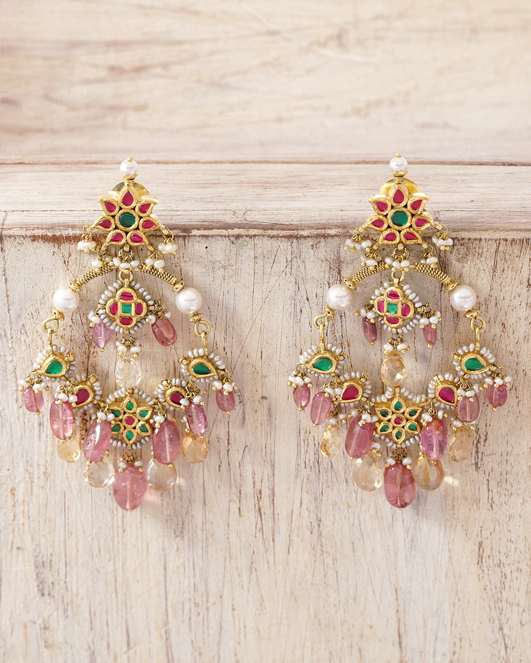 “Astonishing 4K Collection of 999+ Images of Earrings”