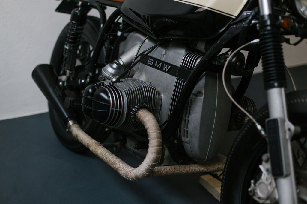 Apache Custom Motorcycle BMW R65 detail engine 