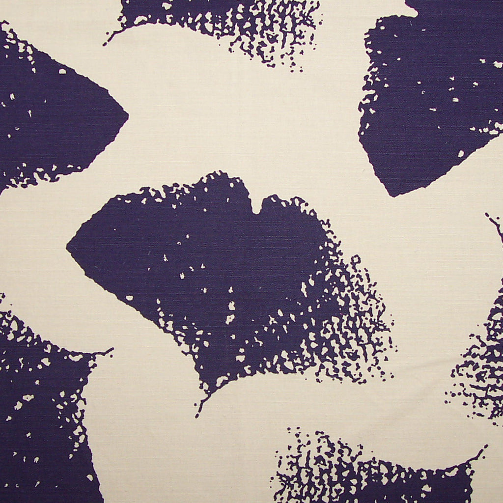Ginkgo print fabric violet