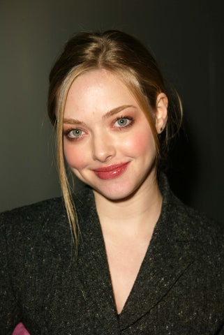 10 Celebrities Who Have Cats Amanda Seyfried