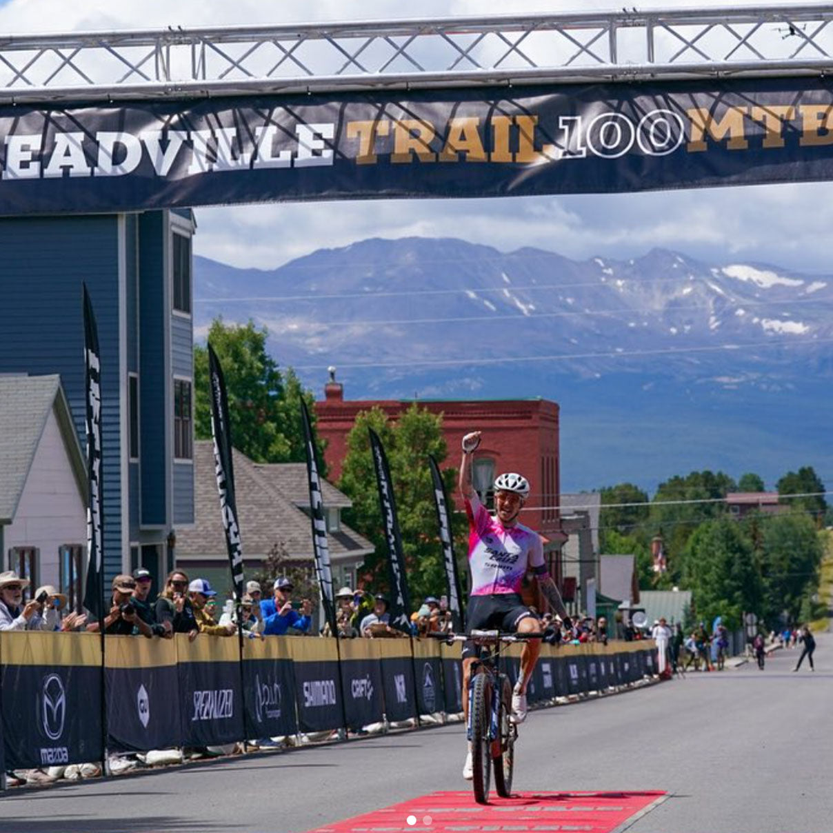 Keegan Swenson winning the Leadville 100 and setting a new course record