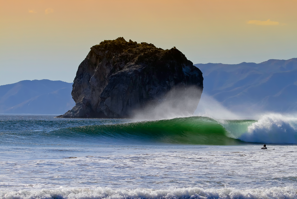 perfect Costa Rica wave