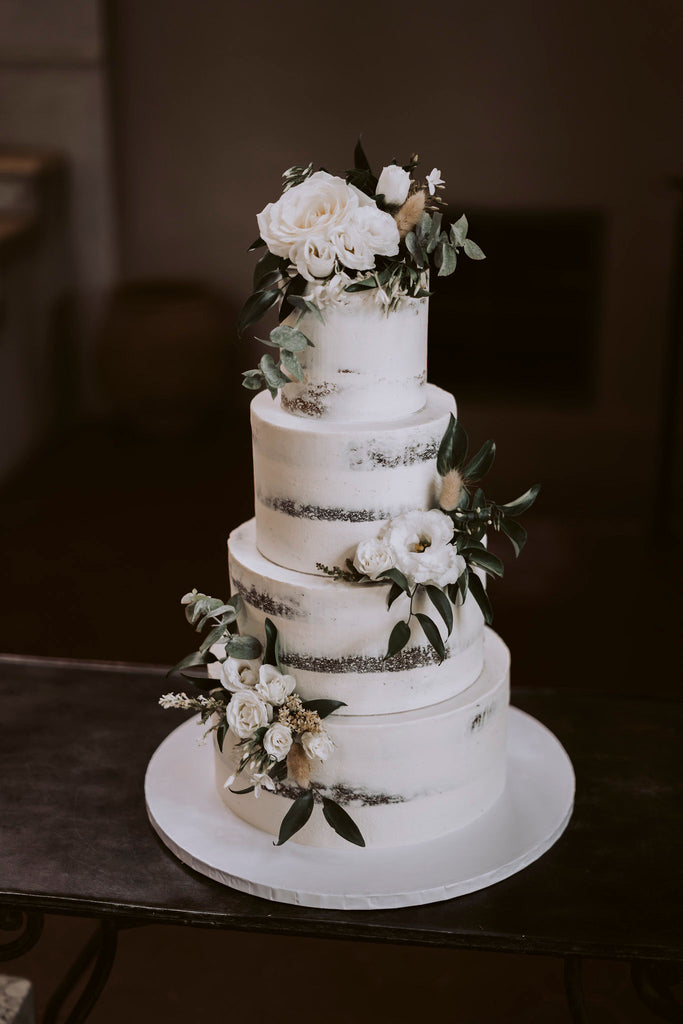 The Wild Flower Weddings - Wedding Cake Flowers