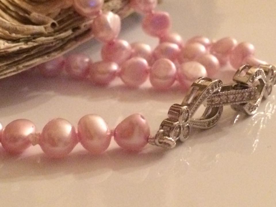 Necklace Pink pearls hand-knotted on 