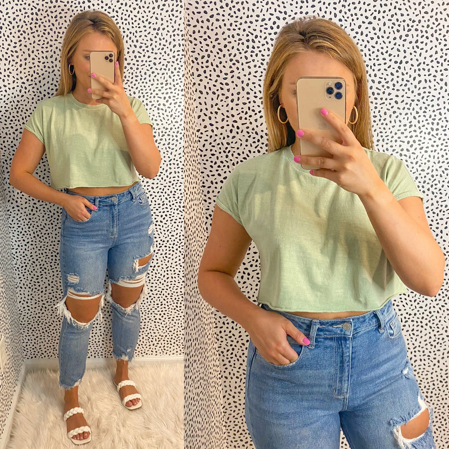 Weekend Cropped Tee