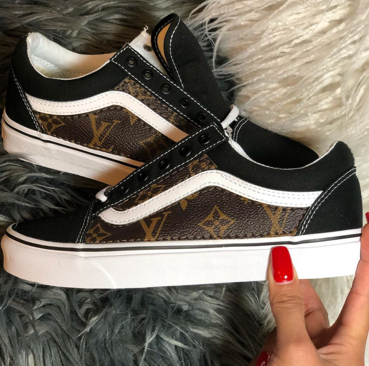 custom canvas vans