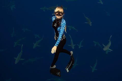 ocean ramsey shark diver