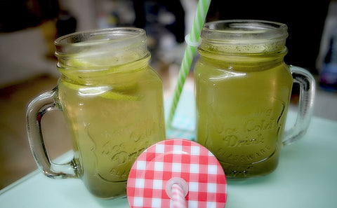 cold tea drinks in mason jar