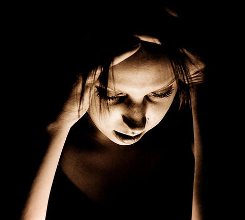 woman with migraine