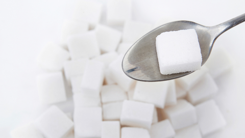 Table Sugar contains fructose and does not prevent DOMS