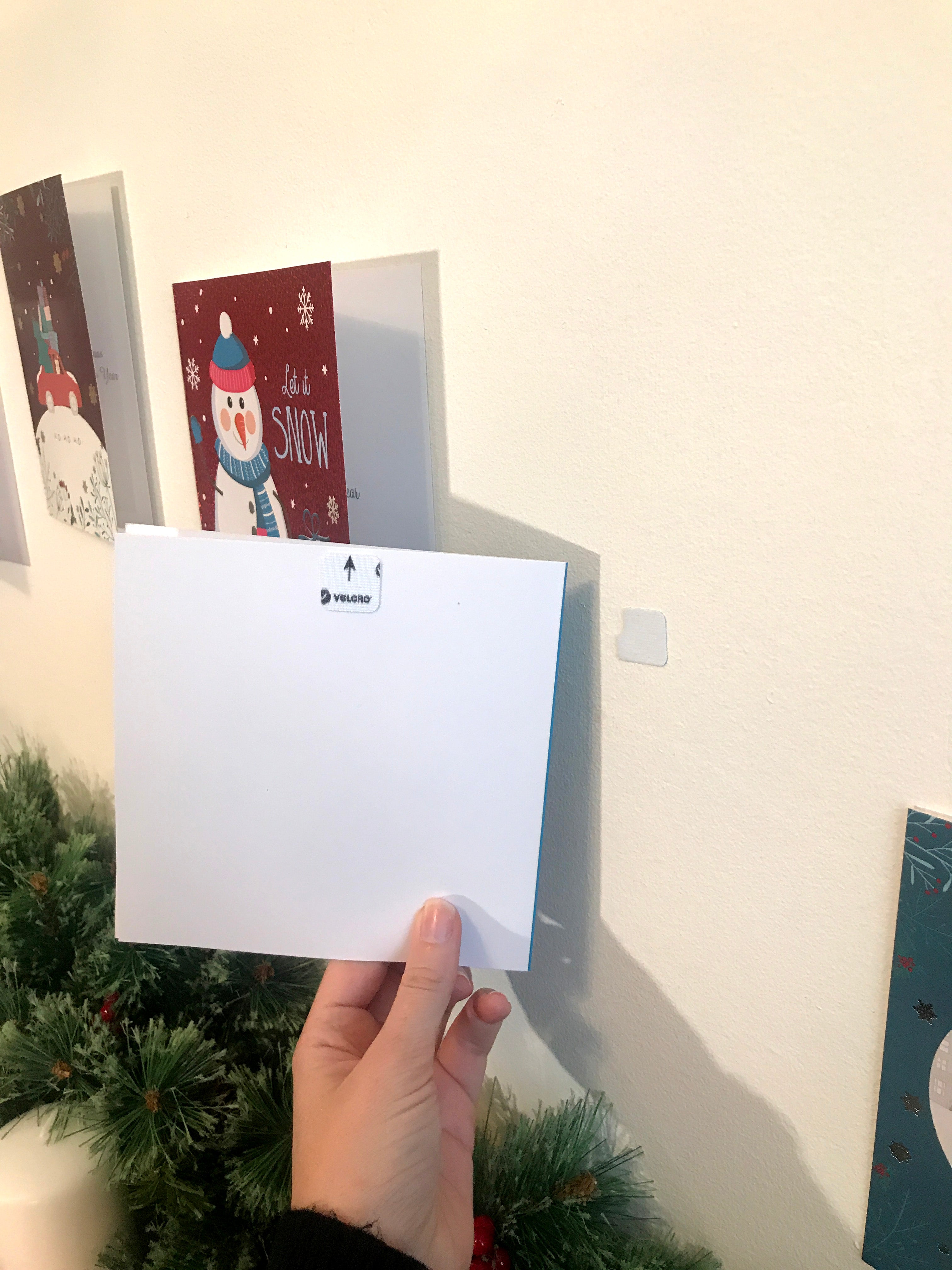 How to Display Christmas Cards Without Damaging the Walls