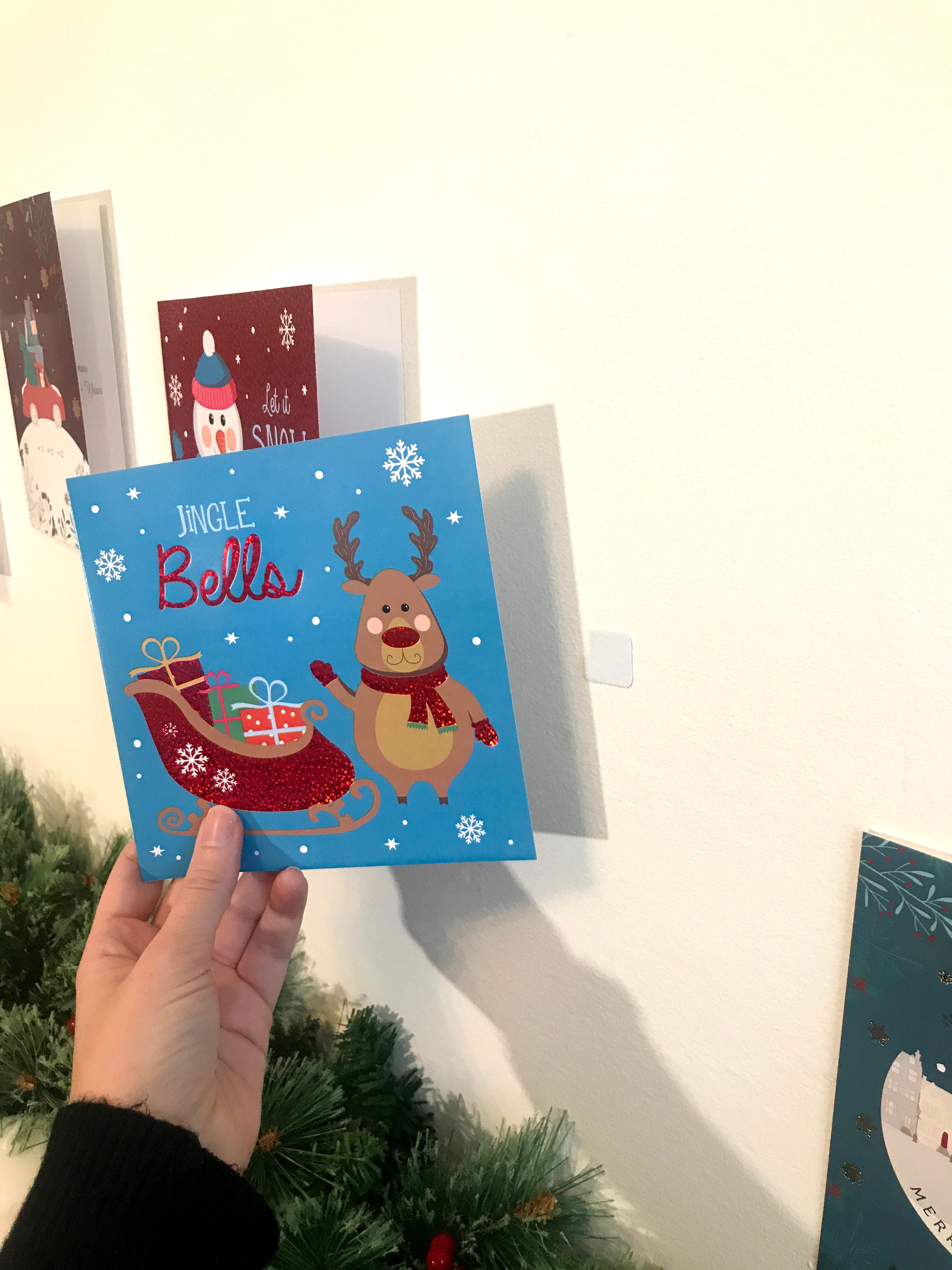How to Display Christmas Cards Without Damaging the Walls