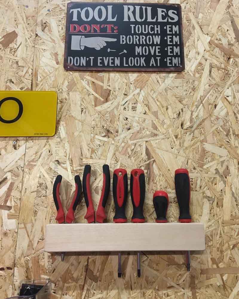 Workshop Organisation - Mount Tools on the Wall