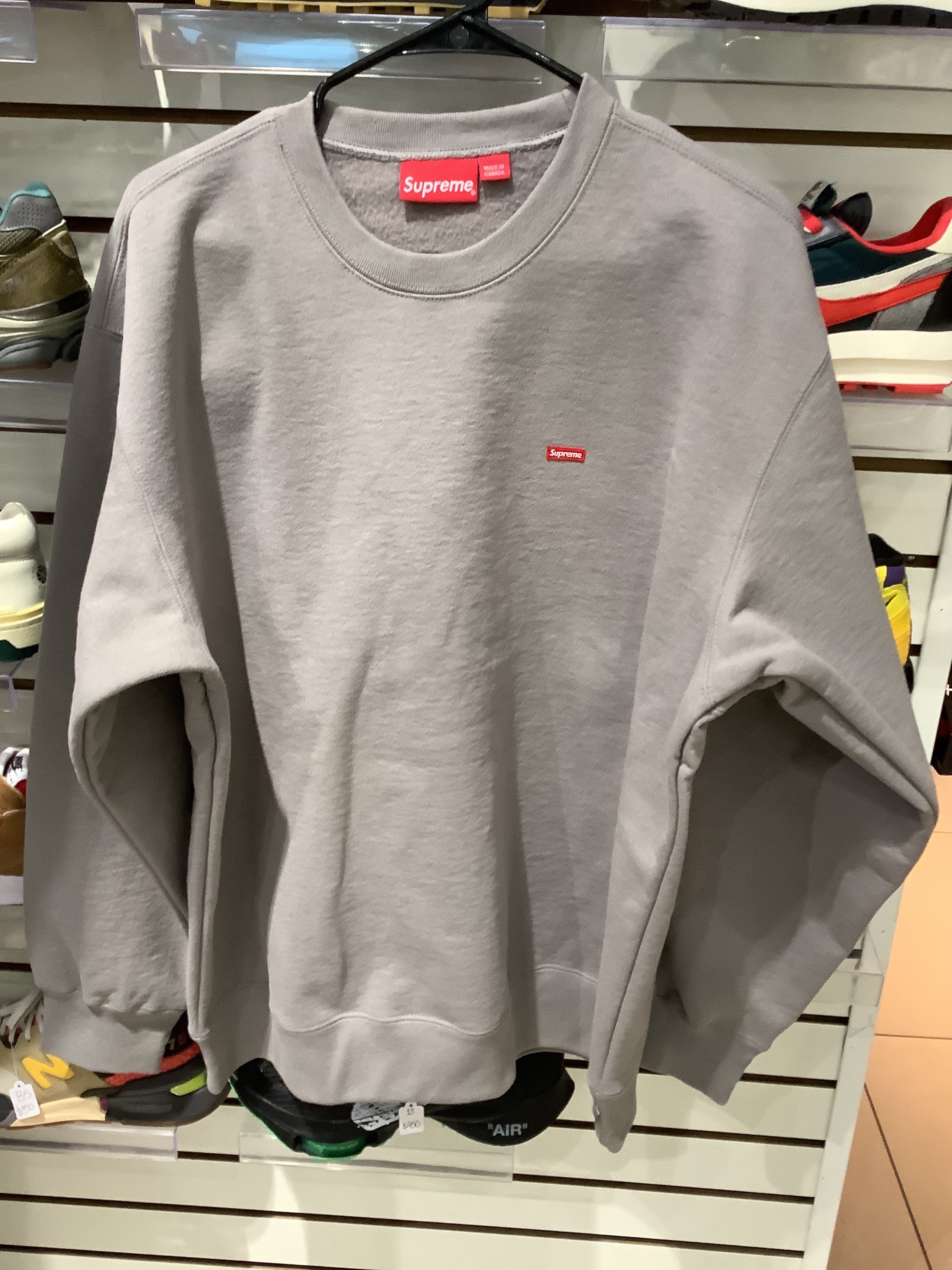 Supreme Small Box Crewneck – Hidden Sole