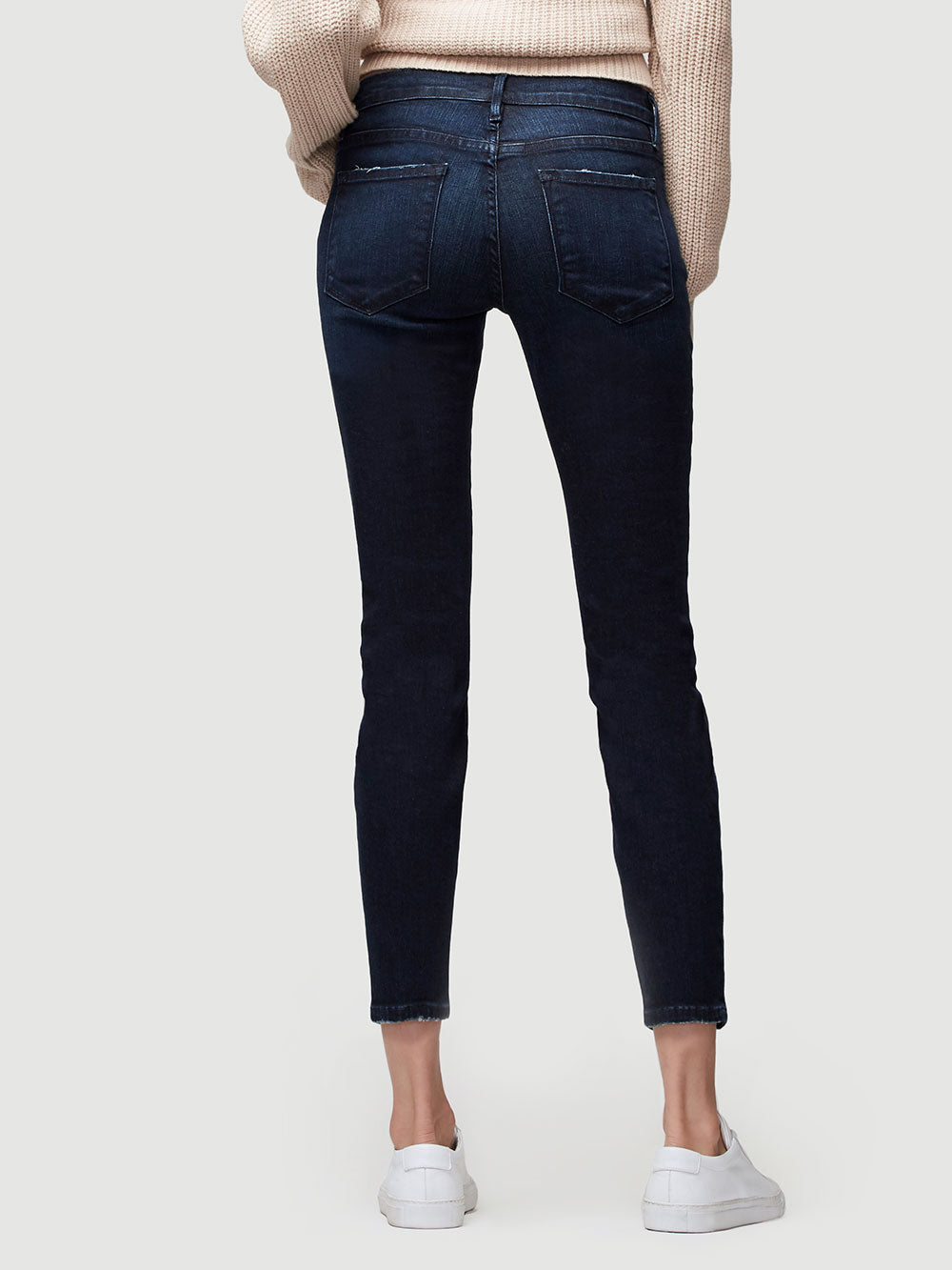 Le Skinny de Jeanne Crop -- Lauretta