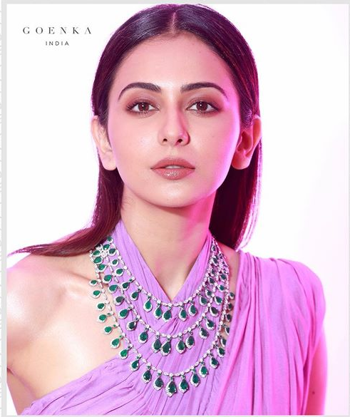 Rakulpreet Singh wearing Goenka India Emerald and Diamond Necklace