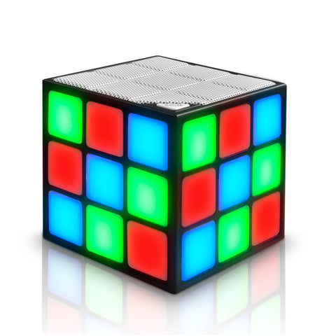 Bocina Bluetooth Inalámbrica LED en Forma de Cubo Rubik, con Ranura Micro SD, Puerto Auxiliar 3.5mm