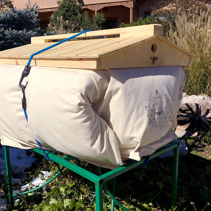 BeeHive Cozy Cover Insualtion Winterizing Your Bees