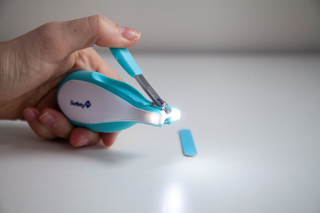 safety first nail clippers with light