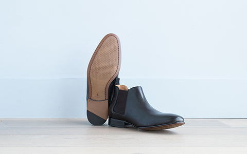 black leather chelsea boots mens