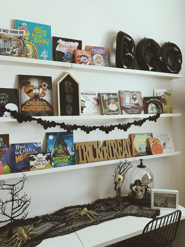 Kids Halloween bookshelf 
