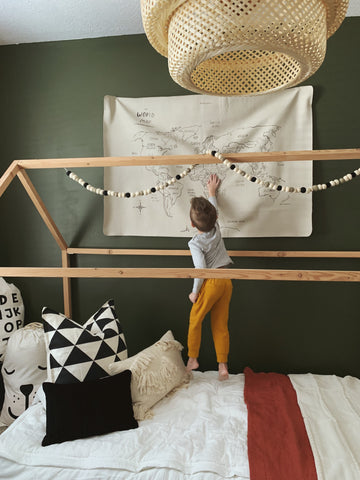 Kids bedroom with green accent wall