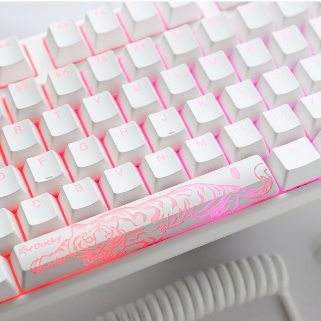 限定価格セール！ Ducky Keyboard 3 One One White RGB 3 Ducky Mini