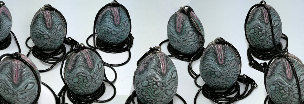 aliens movie egg necklaces