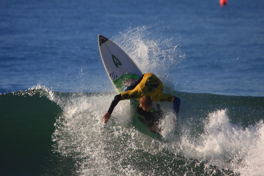 Jeremy Ryan surfing in the shoe city pro