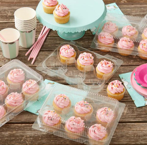 Clear Cupcake Containers for Pretty Presentation