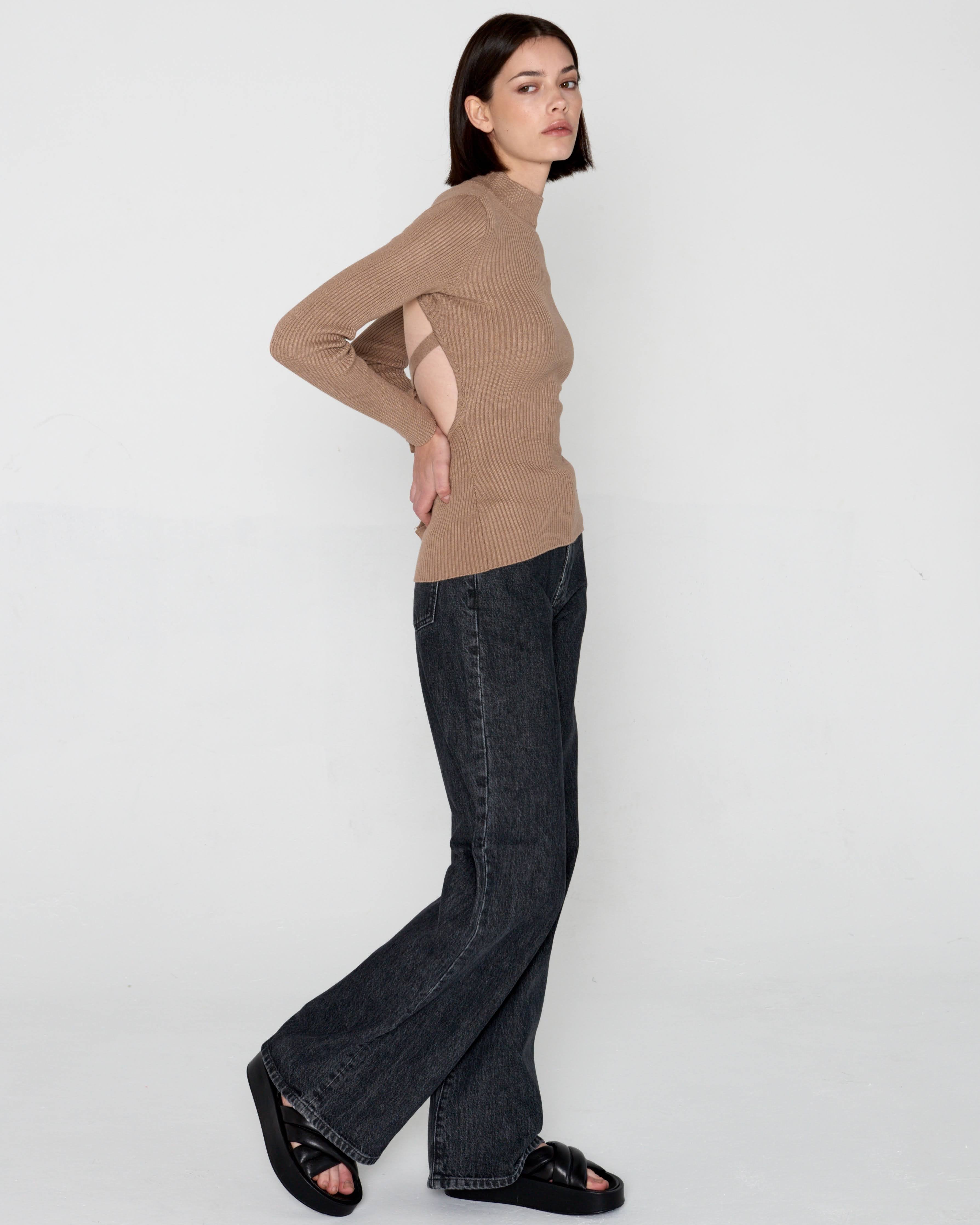 Mireille Top Nude