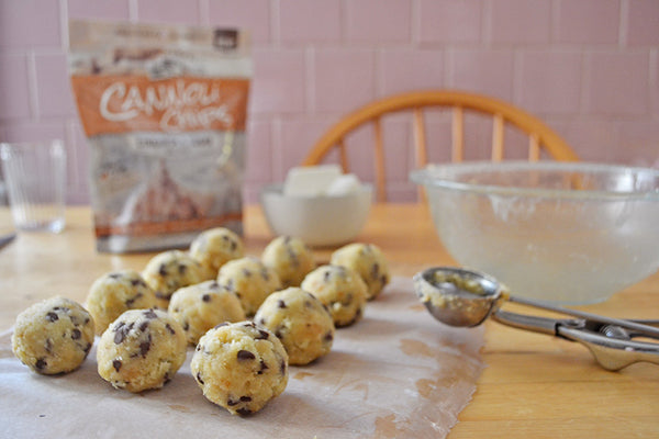 Cannoli Cake Pops ready for sticks