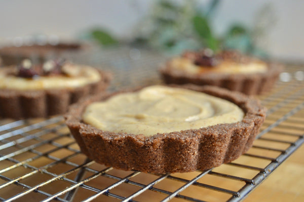 Cannoli Crumb Tart with pumpkin spice cannoli cream