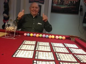 elderly man playing bingo
