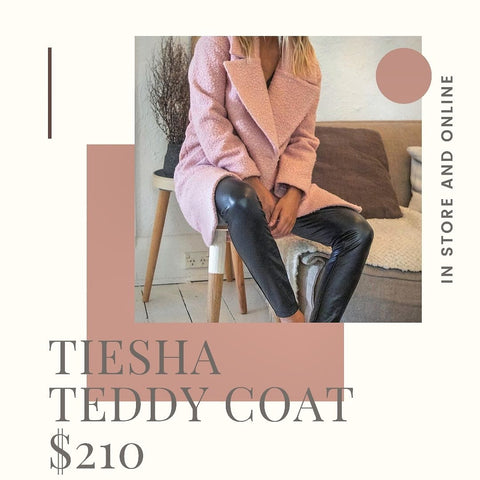 Lost In Lunar, Tiesha Teddy Coat