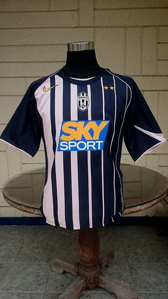 ibrahimovic juventus shirt